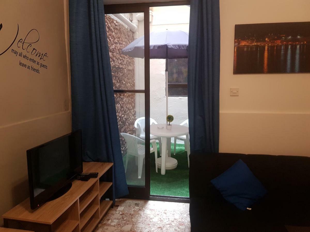 Hotel Le Malte House St. Julians à San Ġiljan Extérieur photo